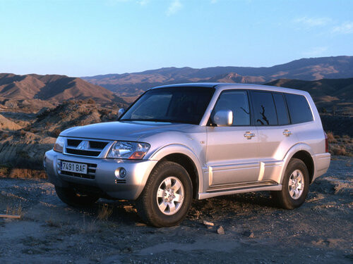 Коврики текстильные "Классик" для Mitsubishi Pajero III (suv / V70 (5 дв.)) 2003 - 2006, темно-серые, 3шт.