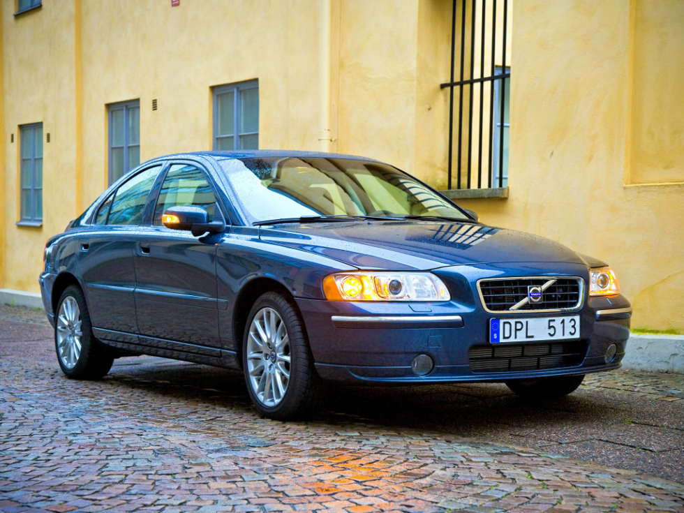 Коврики текстильные "Стандарт" для Volvo S60 I (седан) 2004 - 2010, черные, 5шт.